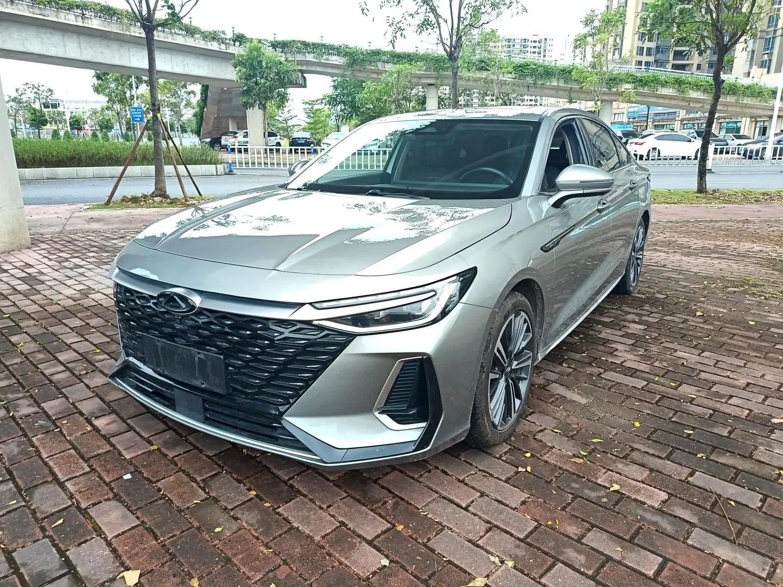 Chery Arrizo 8