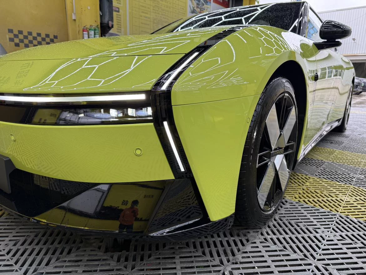XPeng P7