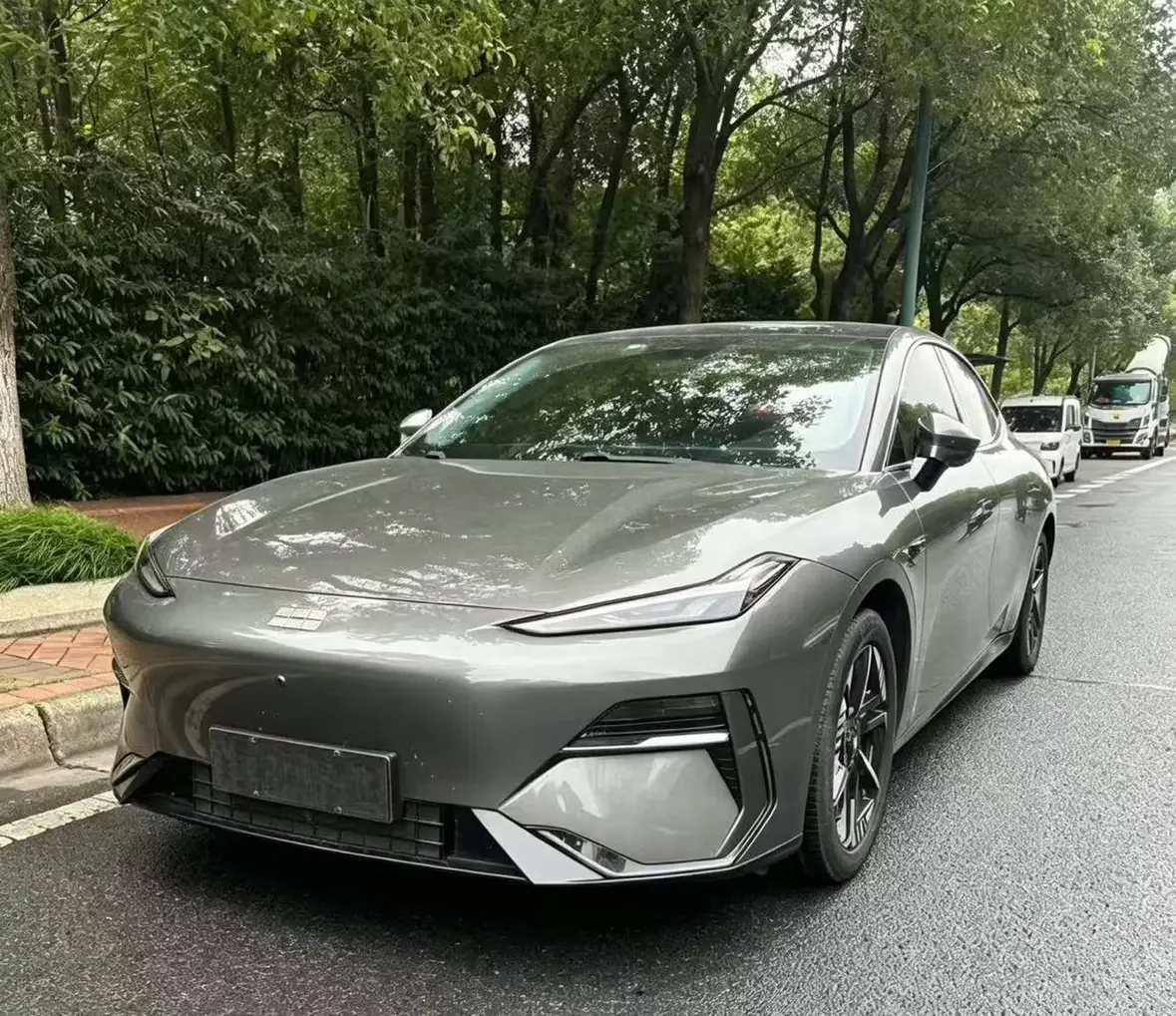 Geely Galaxy E8