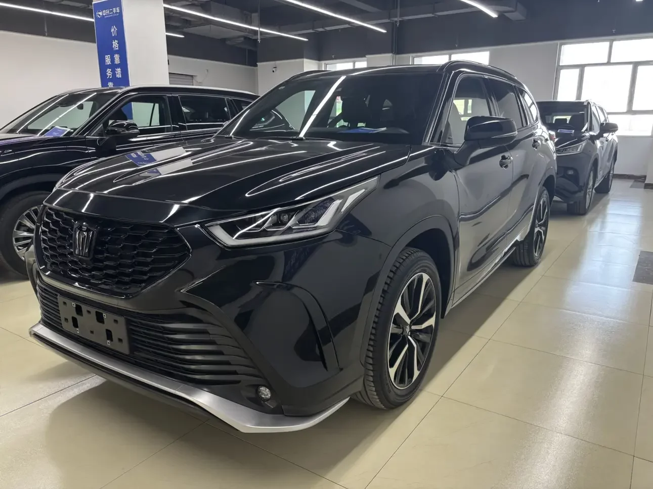 Toyota Crown Kluger