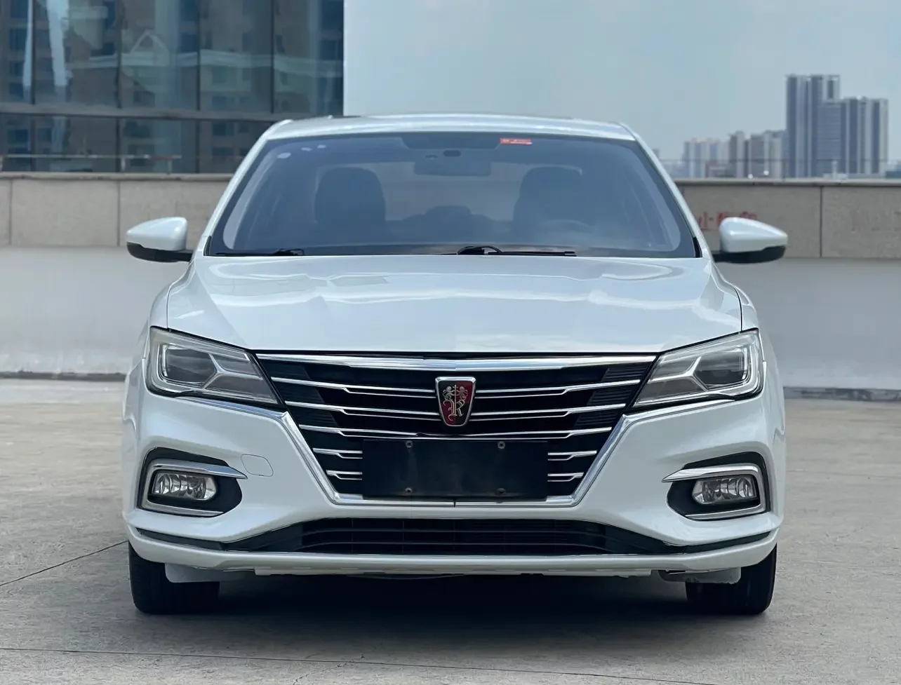 Roewe i5