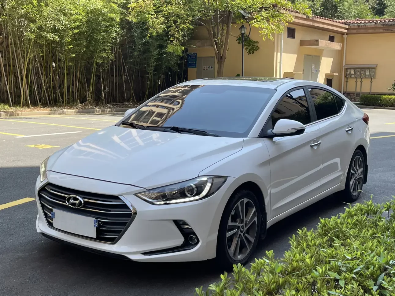 Hyundai Elantra Lingdong