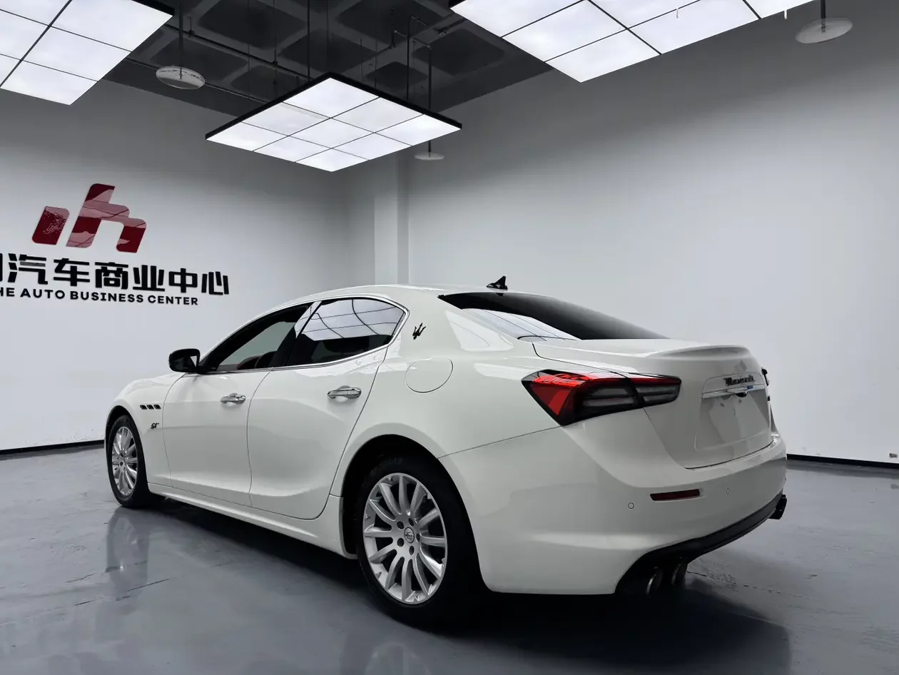 Maserati Ghibli