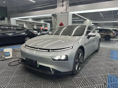 XPeng P7