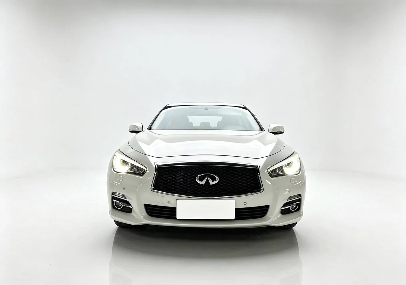 Infiniti Q50L