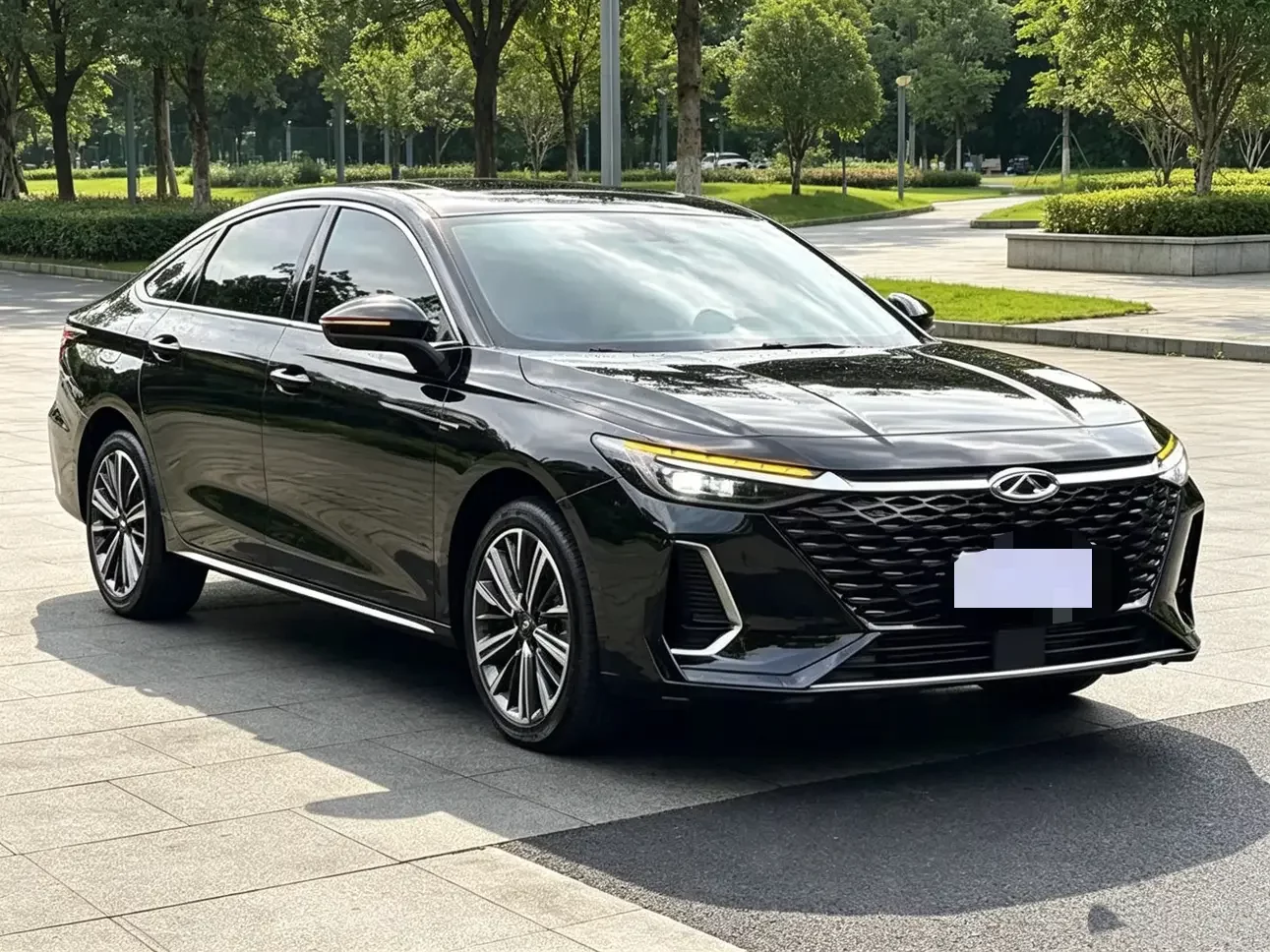 Chery Arrizo 8