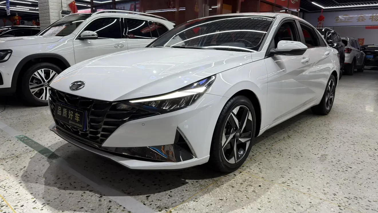 Hyundai Elantra