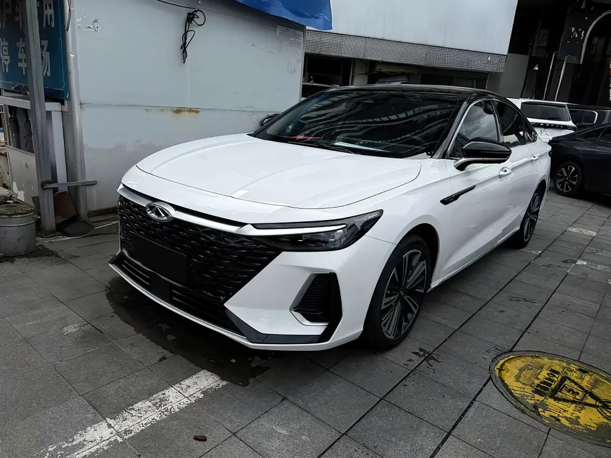 Chery Arrizo 8