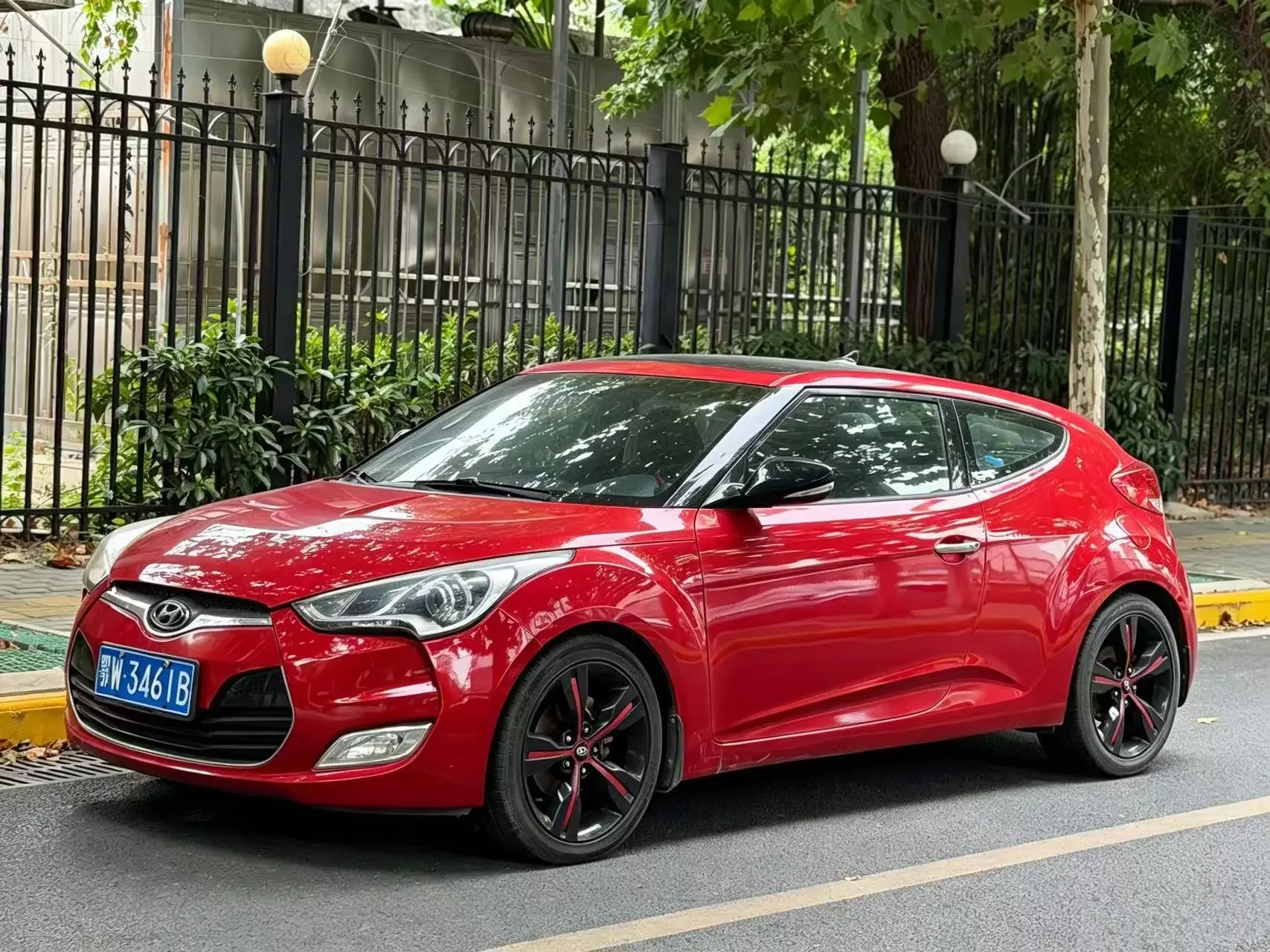 Hyundai Veloster