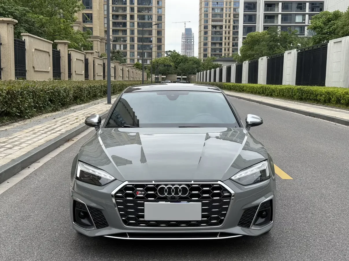 Audi S5