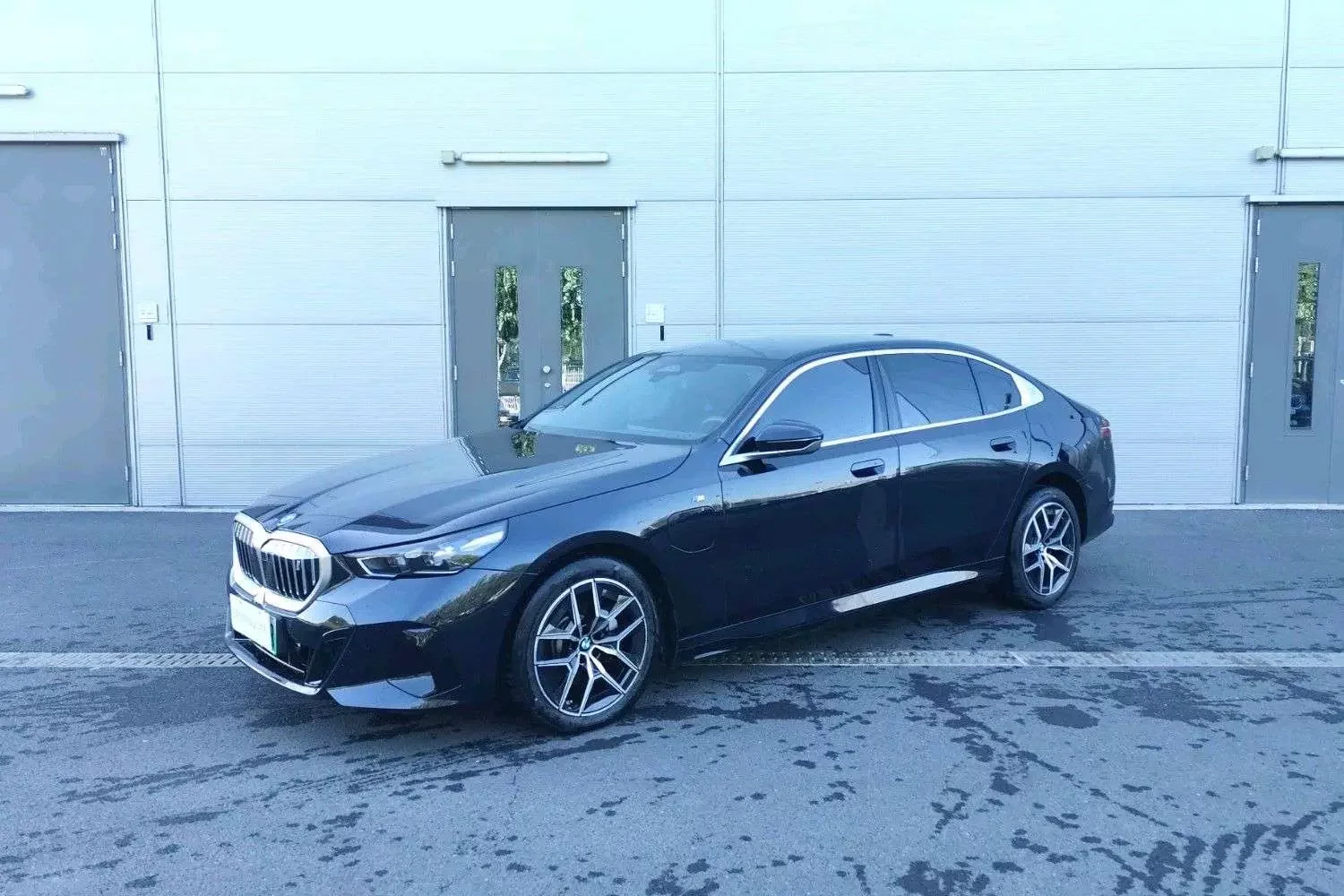 BMW i5