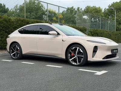 NIO ET5