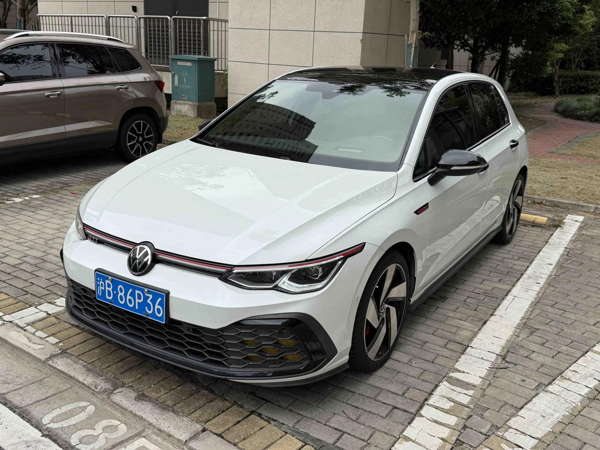 Volkswagen Golf GTI