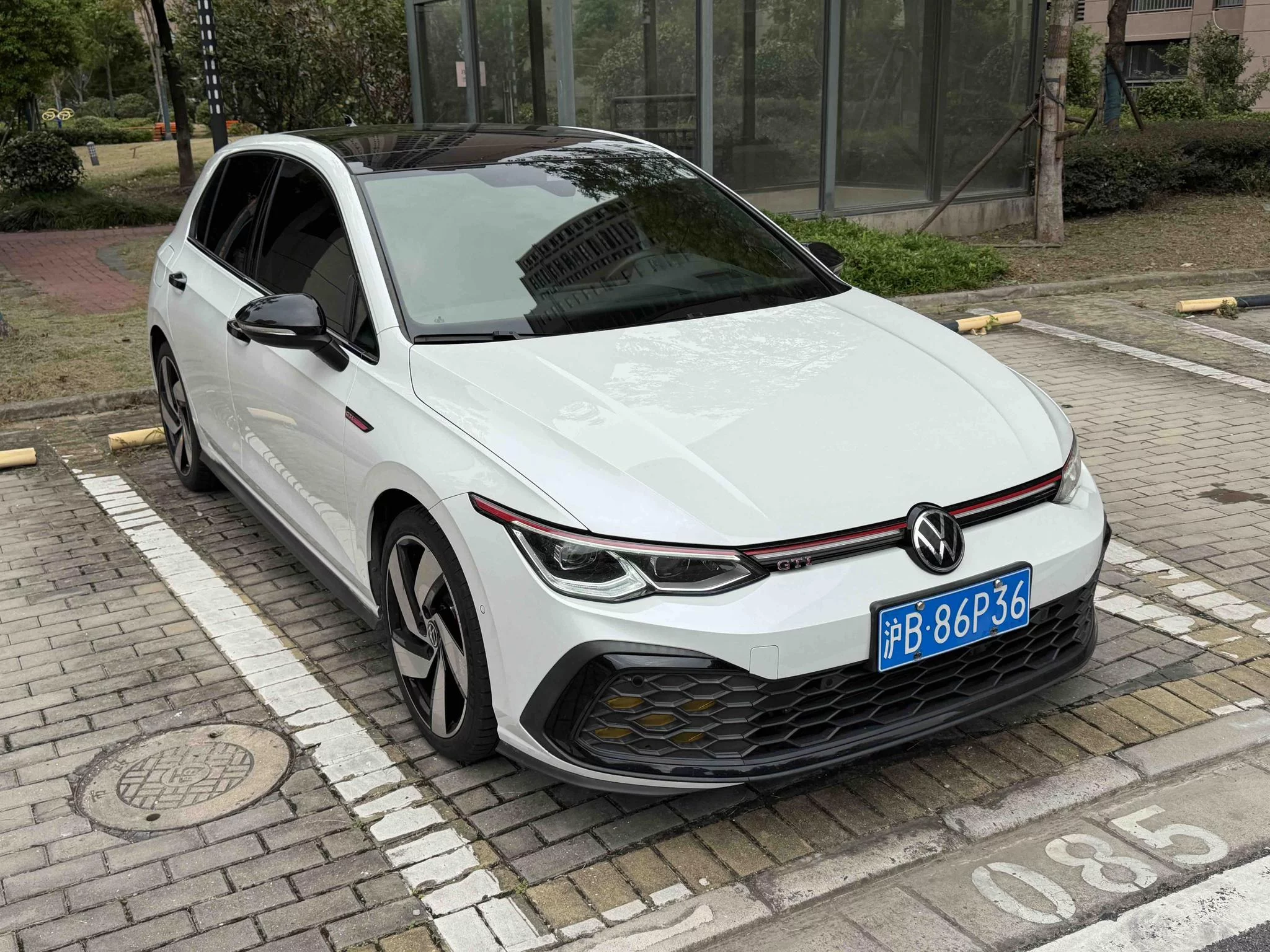 Volkswagen Golf GTI