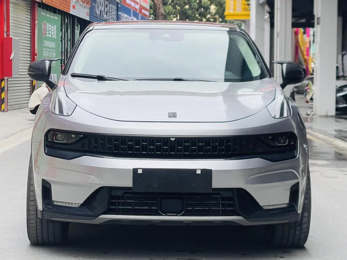 Lynk & Co 05