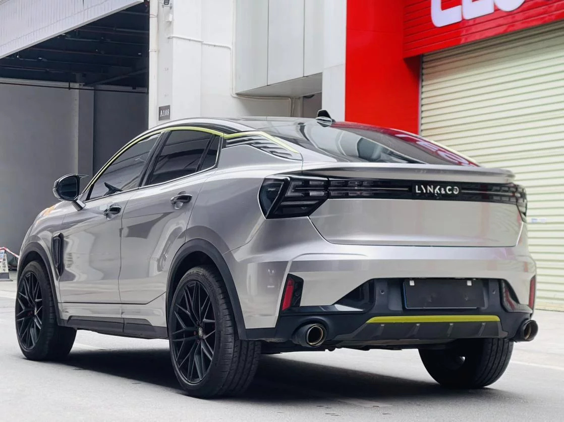 Lynk & Co 05
