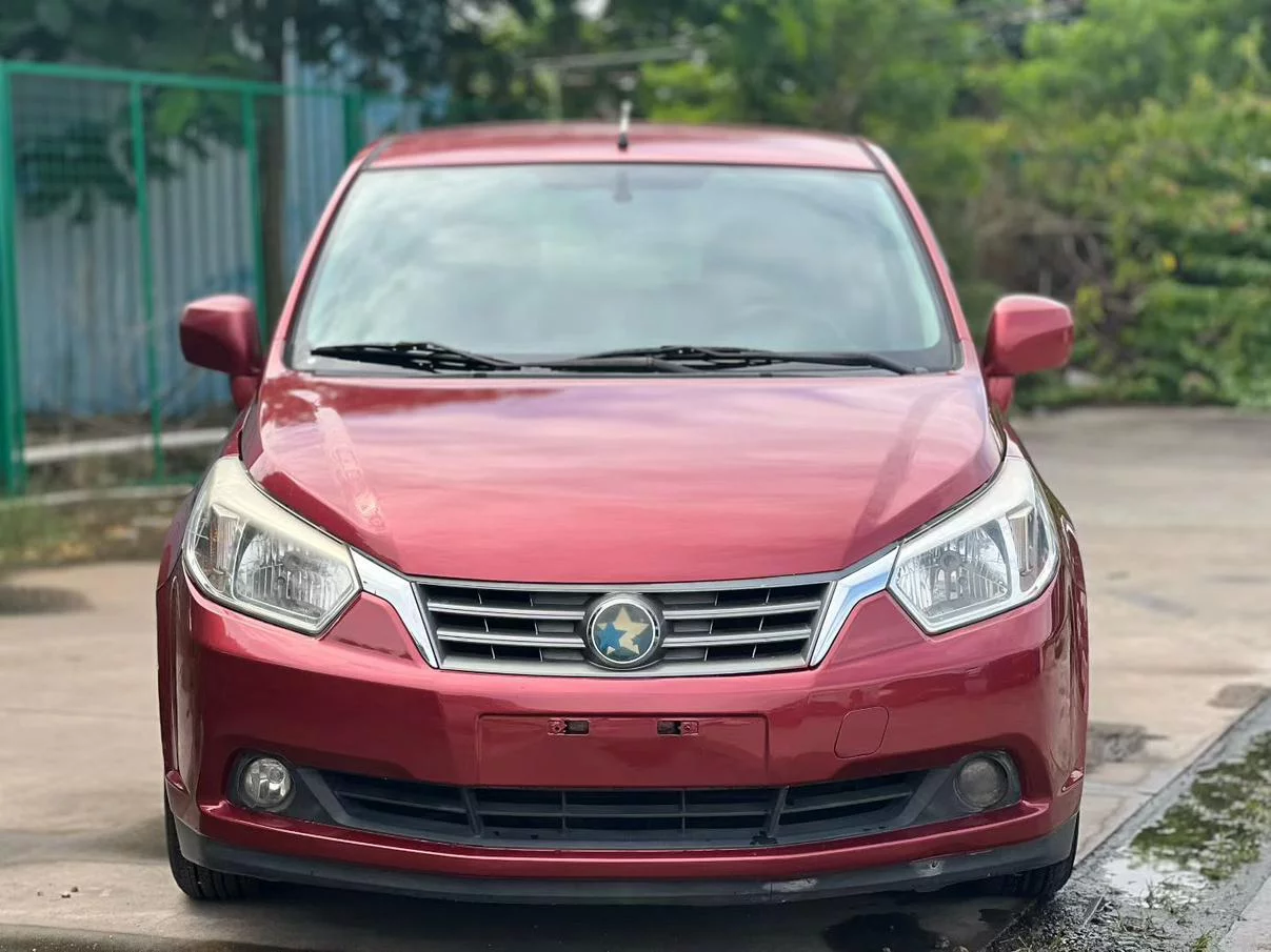 Venucia R50