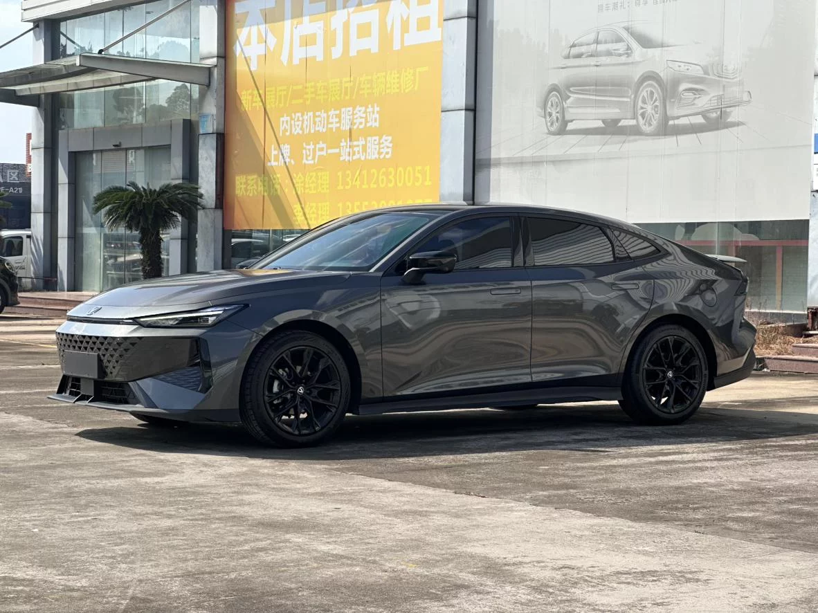 Changan UNI-V