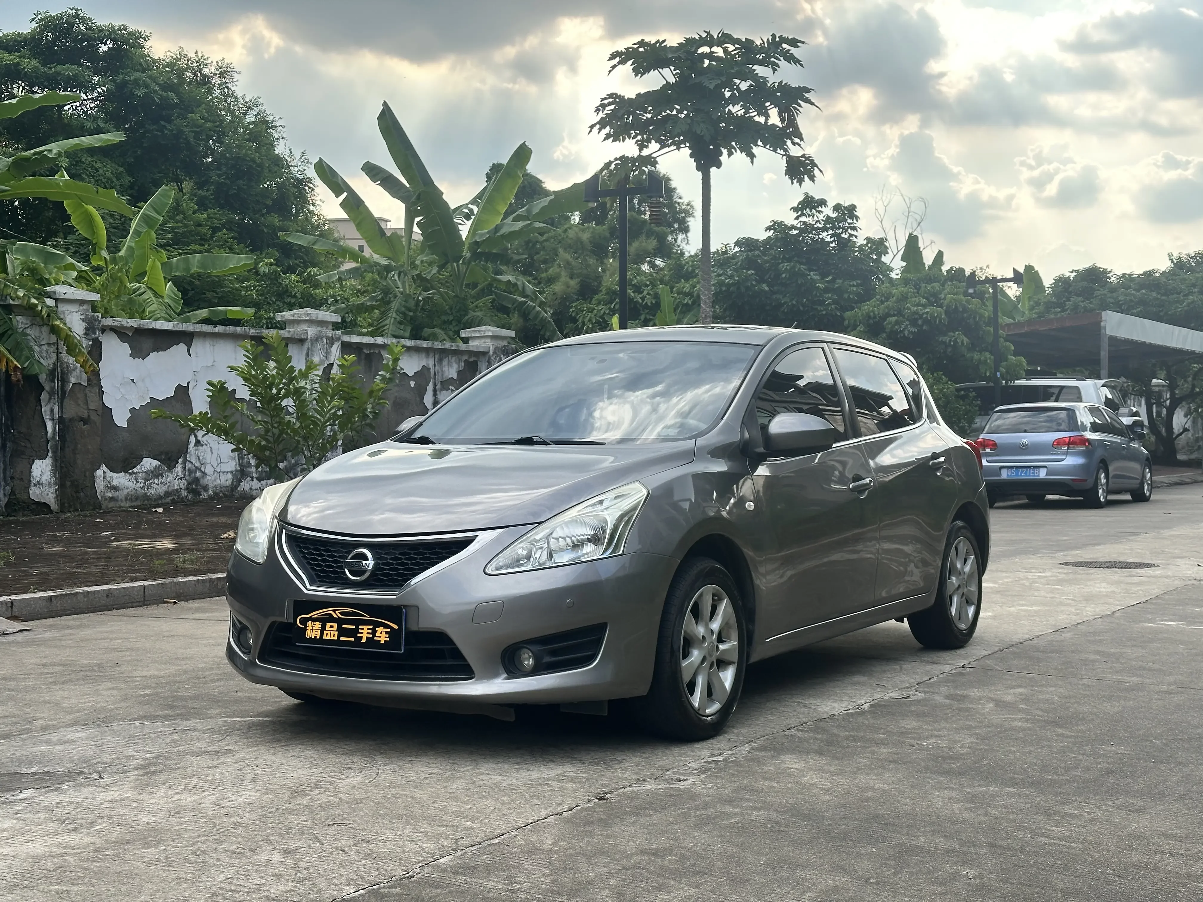 Nissan Tiida