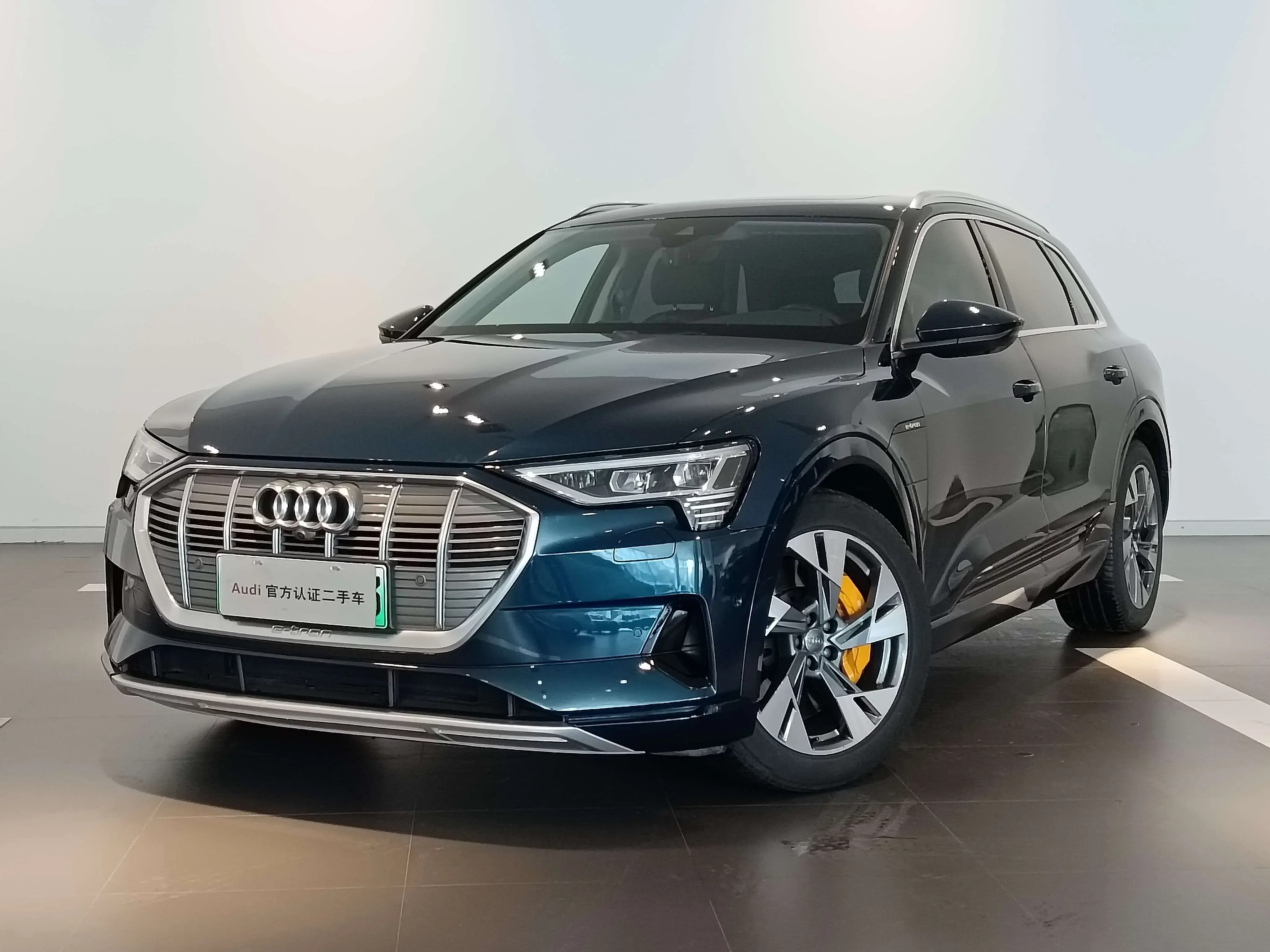 Audi e-tron