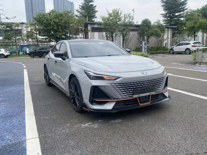 Changan UNI-V