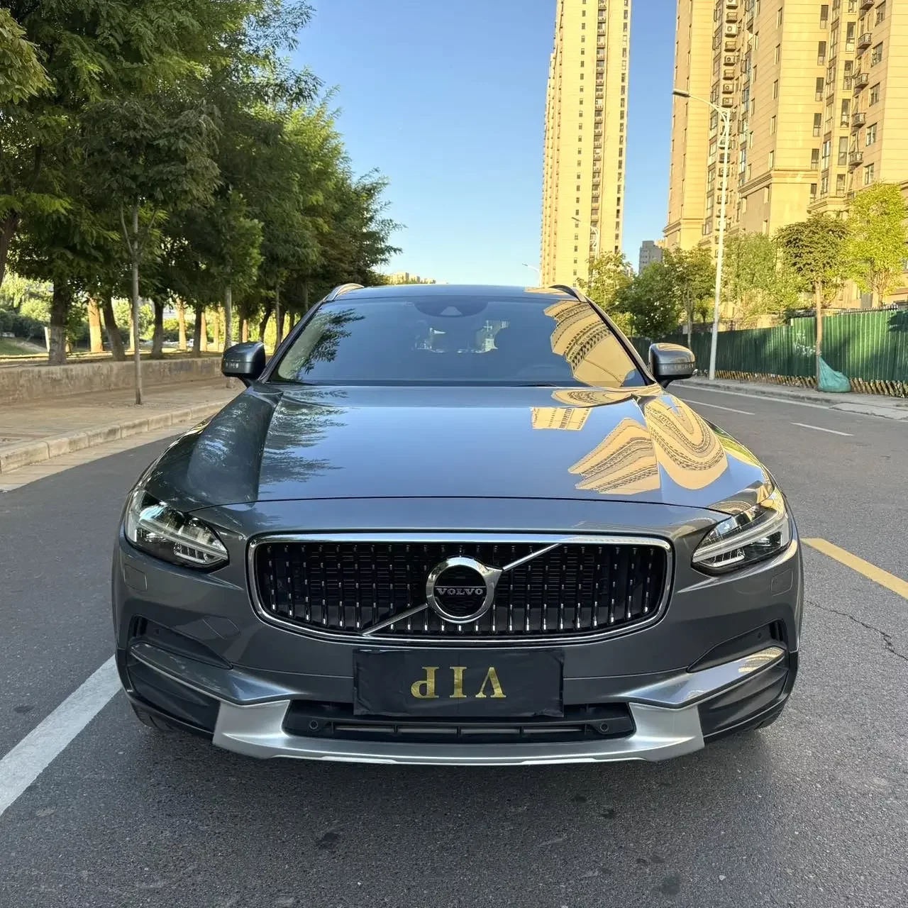 Volvo V90