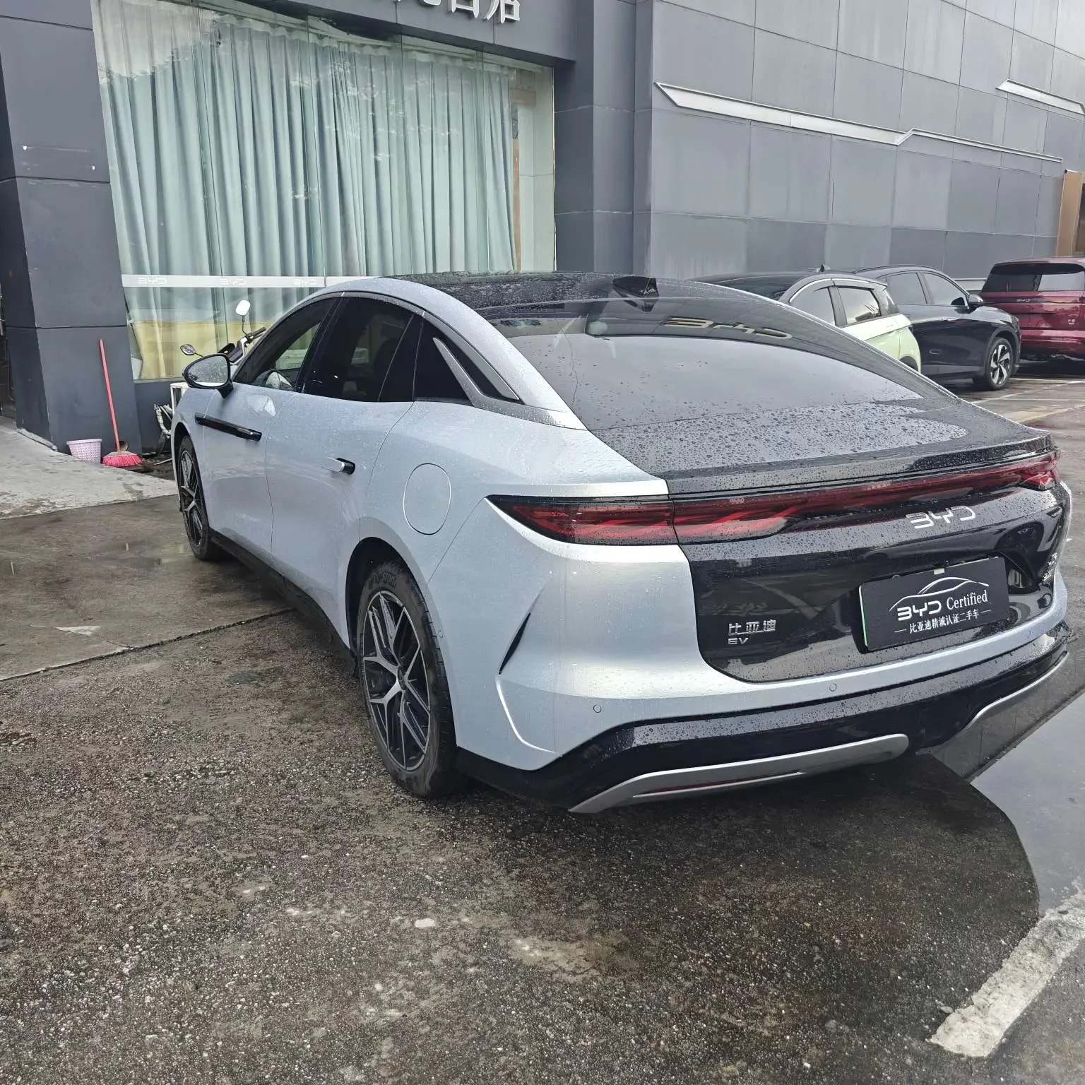 BYD Han L DM