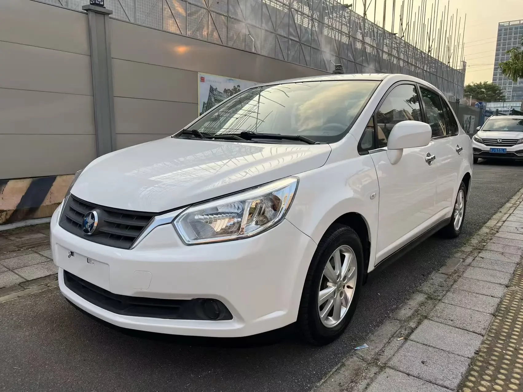 Venucia D50