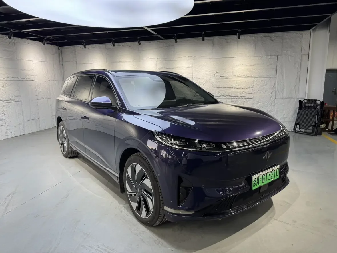 Dongfeng Yipai 008