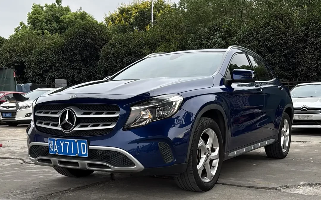 Mercedes-Benz GLA