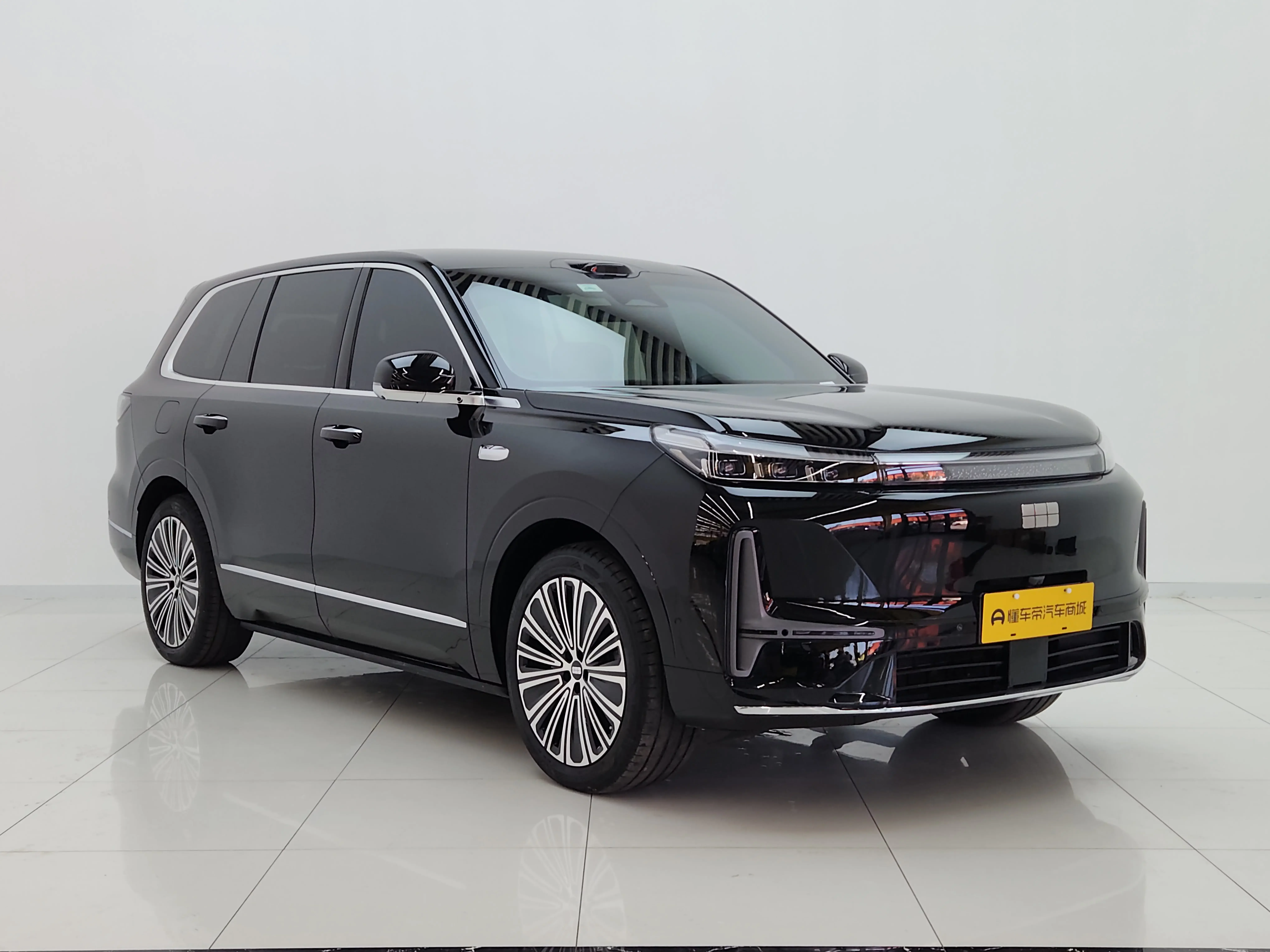 Geely Galaxy M9