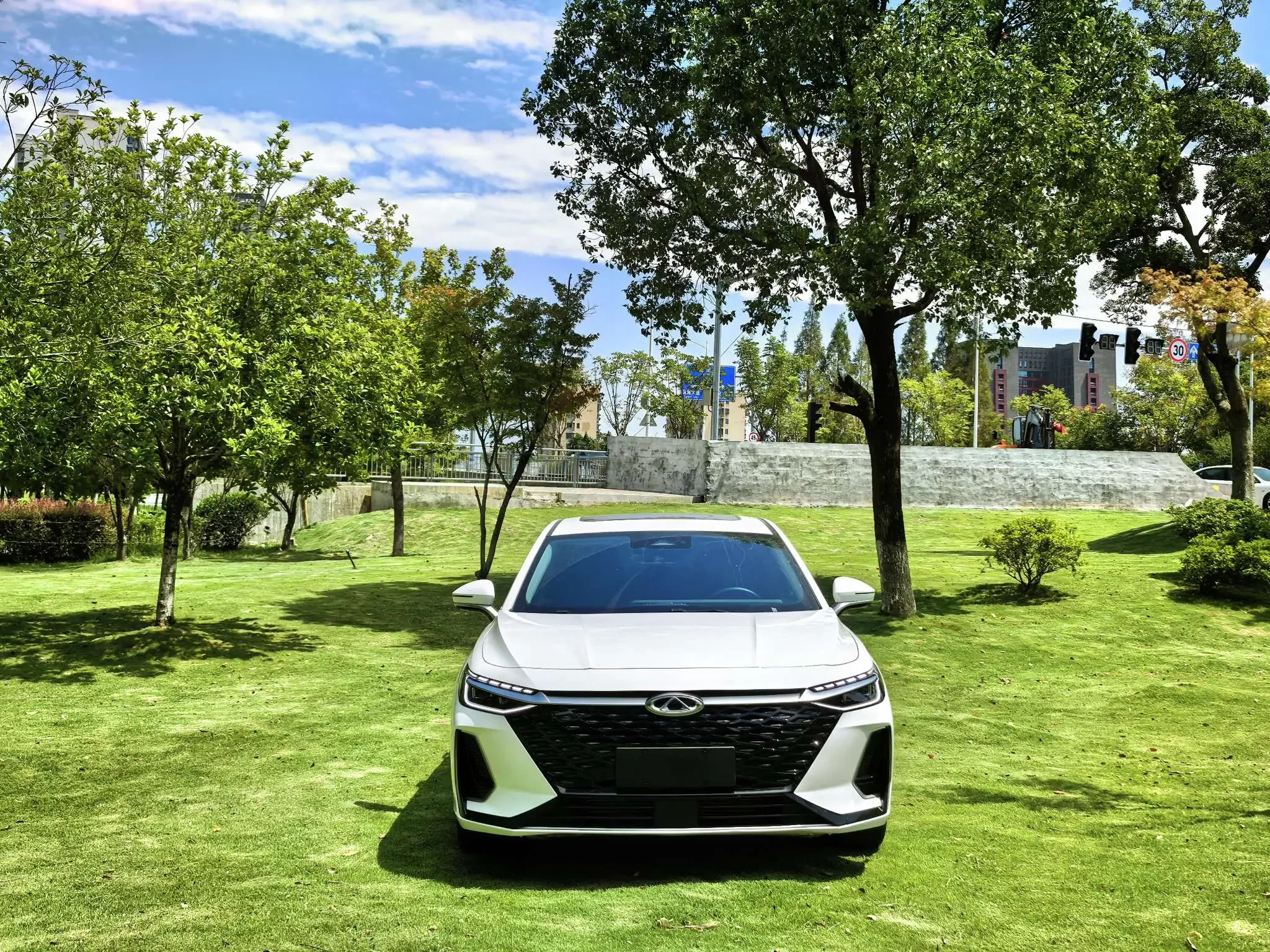 Chery Arrizo 8