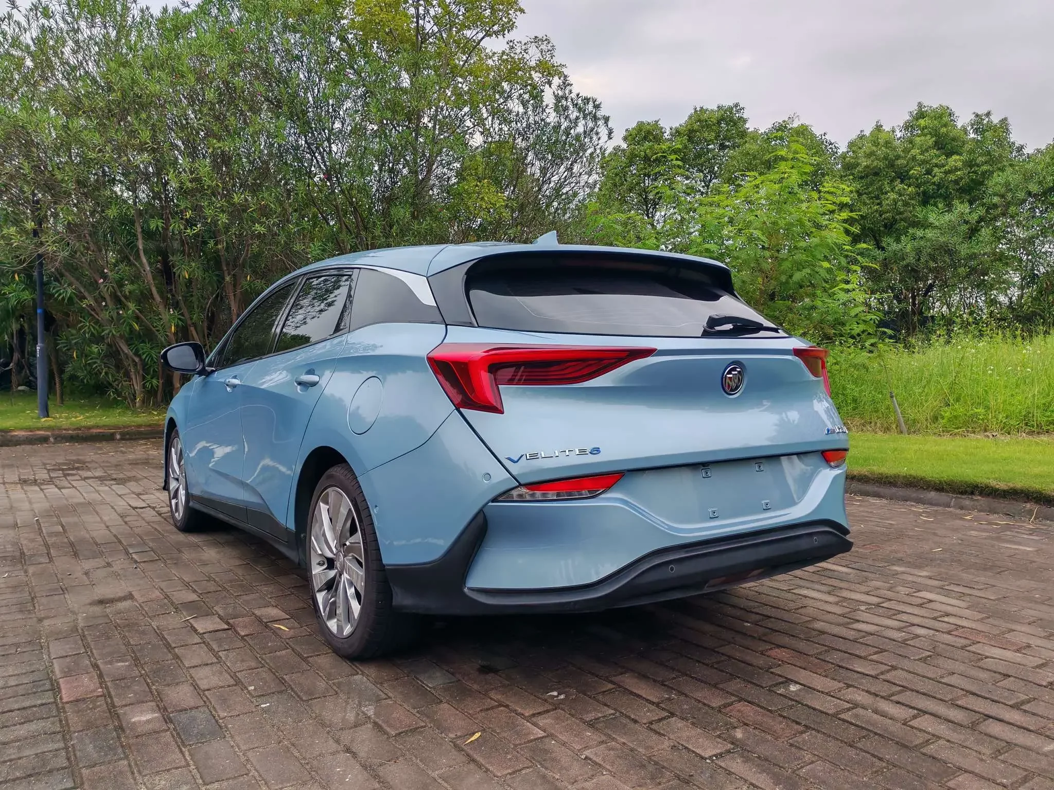Buick Weilan 6 PHEV