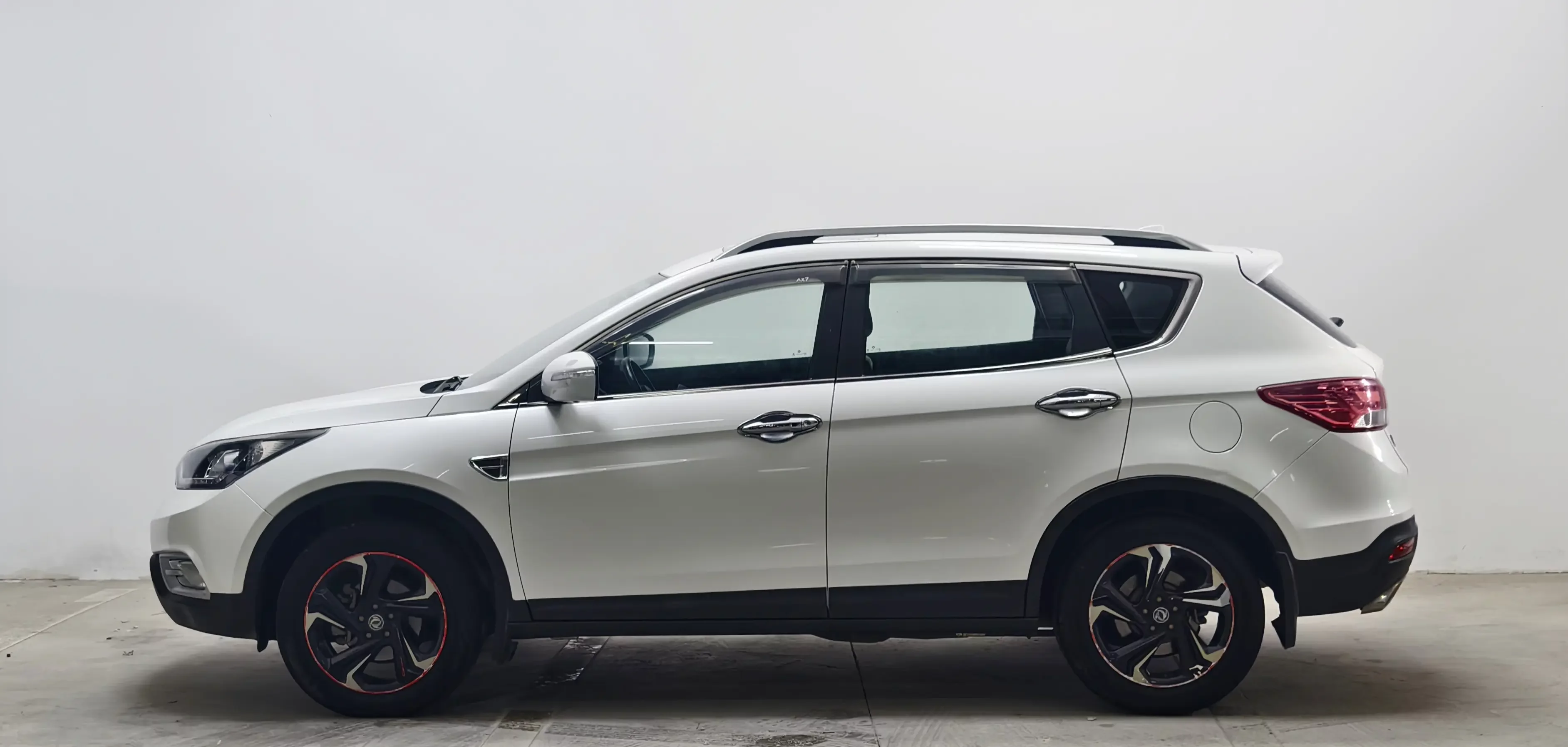 Dongfeng Fengshen AX7