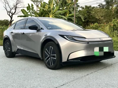 Toyota bZ5
