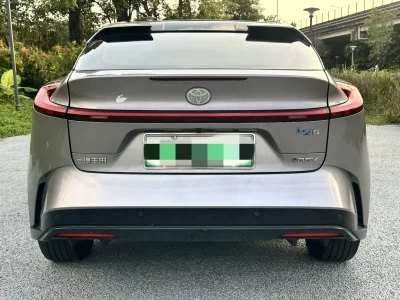 Toyota bZ5