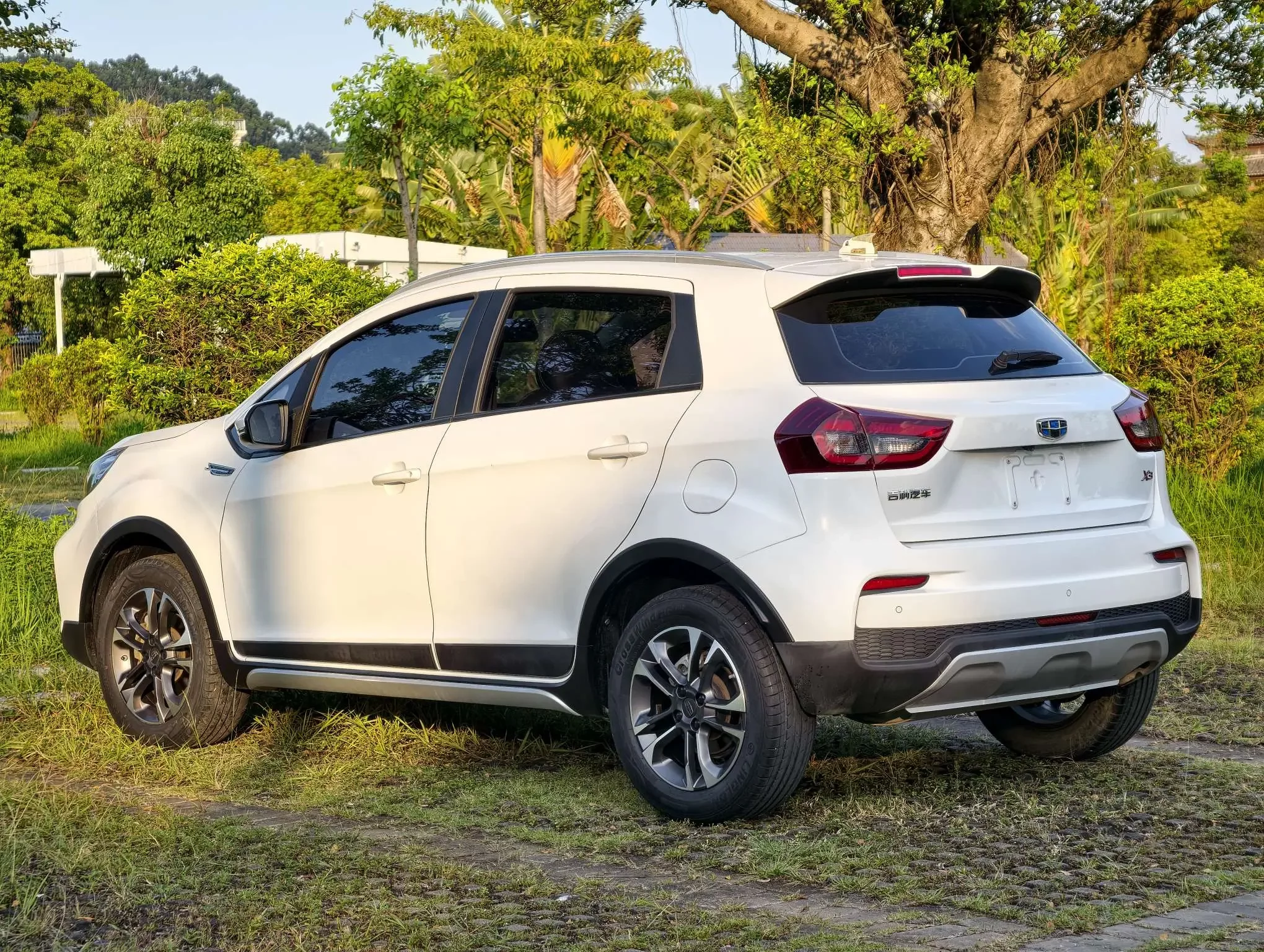 Geely Vision X3