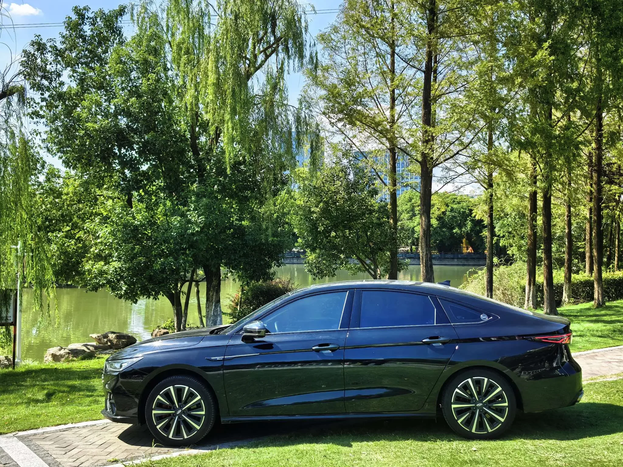 Chery Arrizo 8 PRO