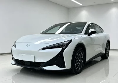 ARCFOX JiFox Alpha S5