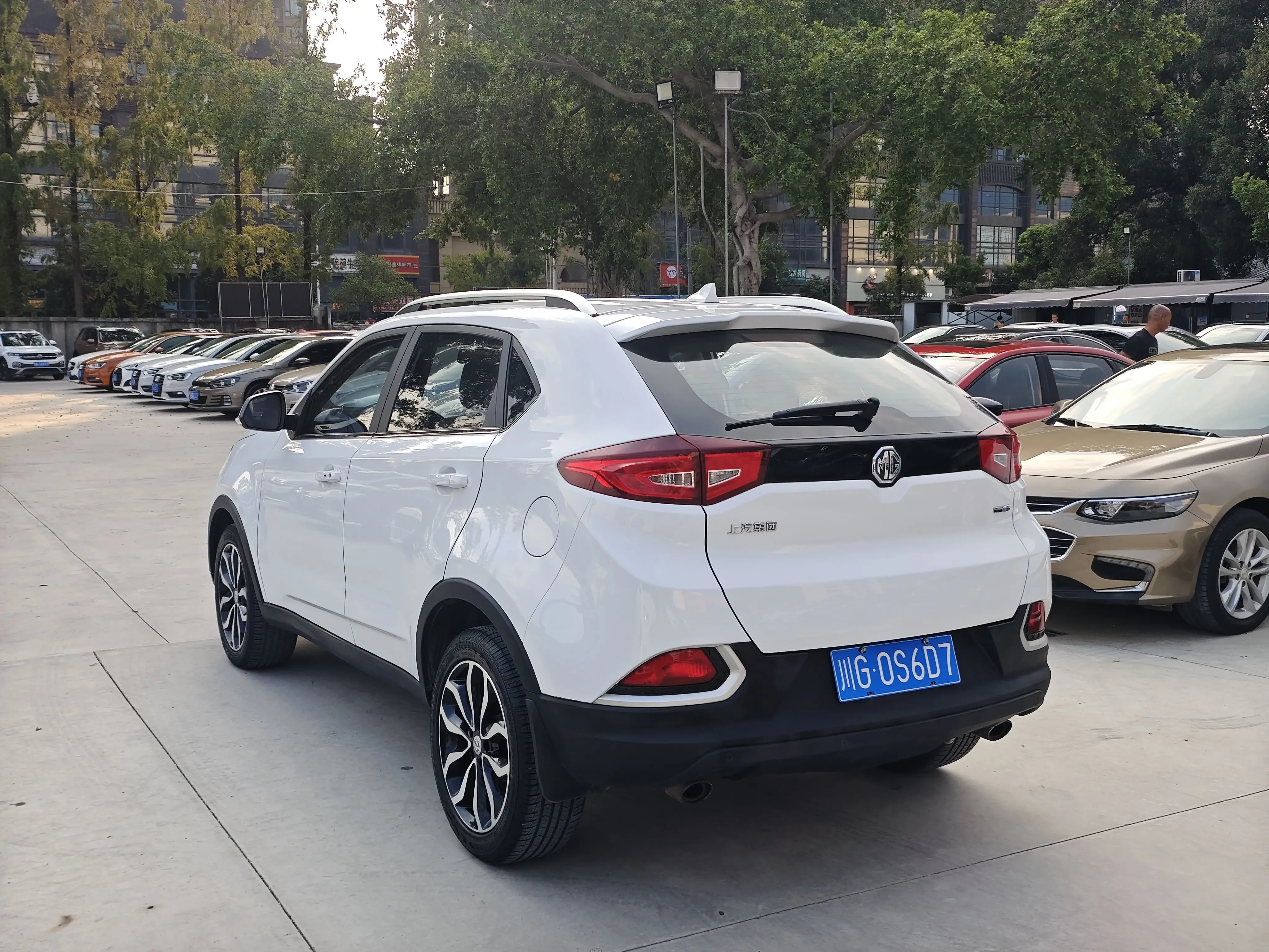 MG Ruiteng