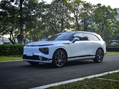 XPeng G9