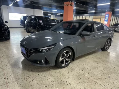 Hyundai Elantra