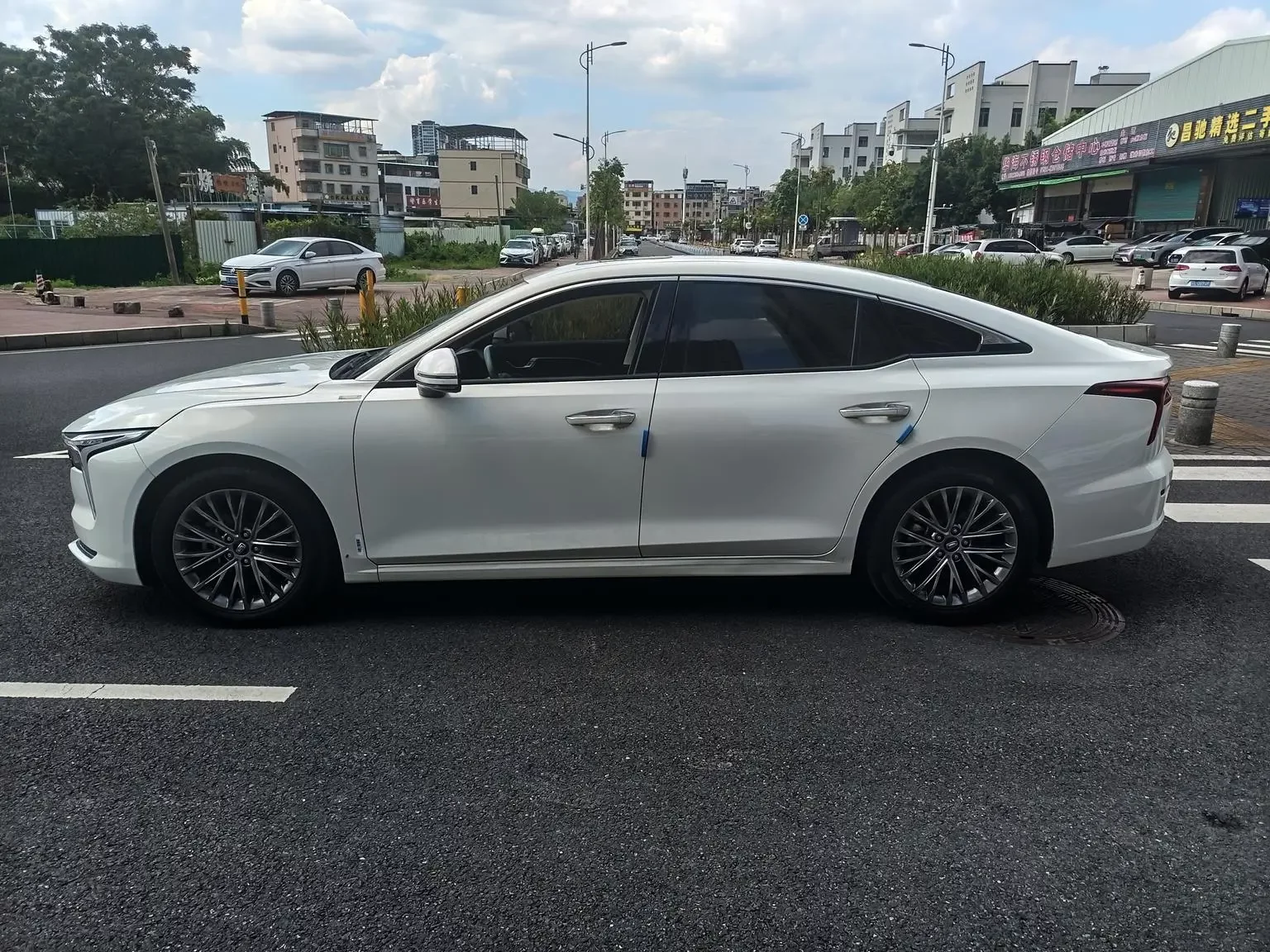 FAW Bestune B70