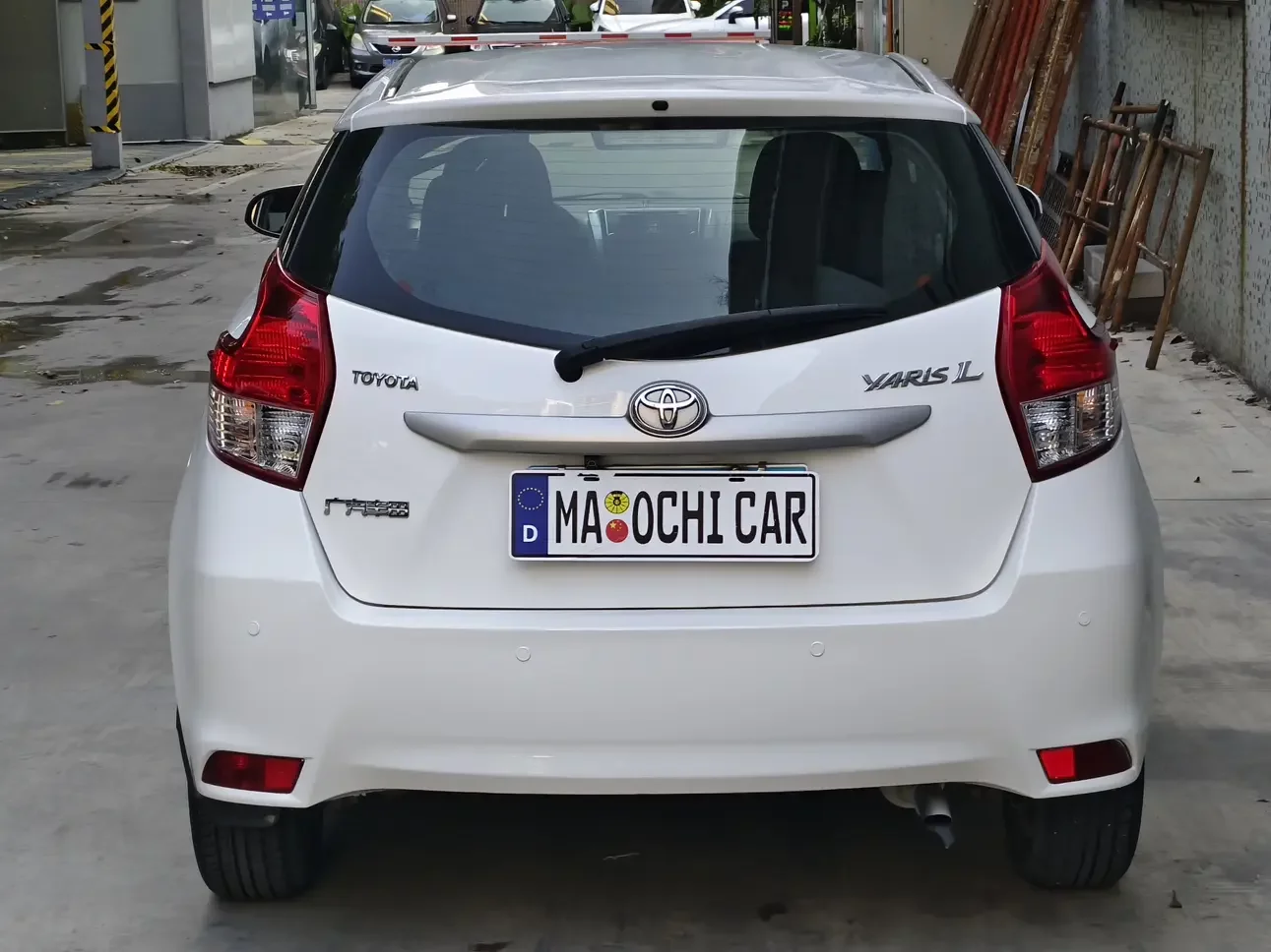 Toyota Yaris L