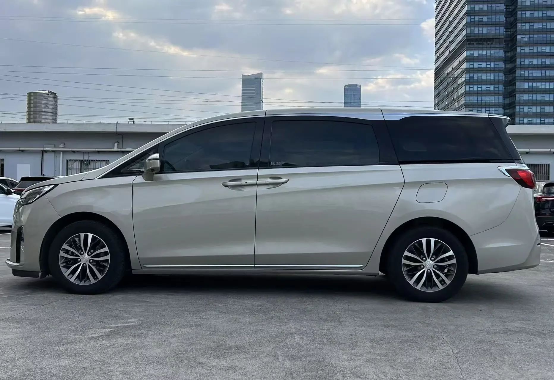 Buick GL8