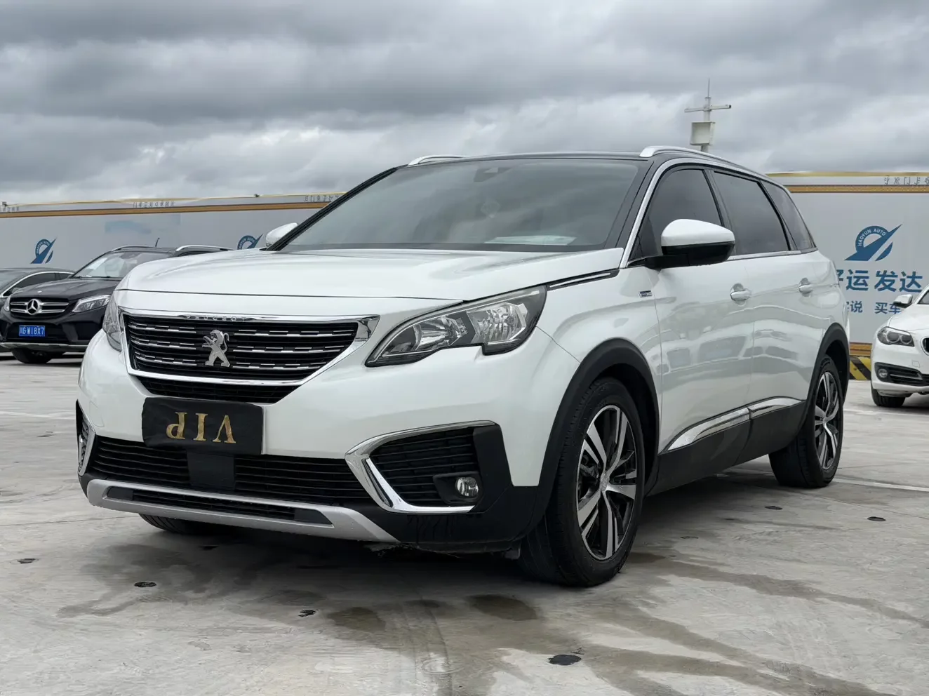Peugeot 5008