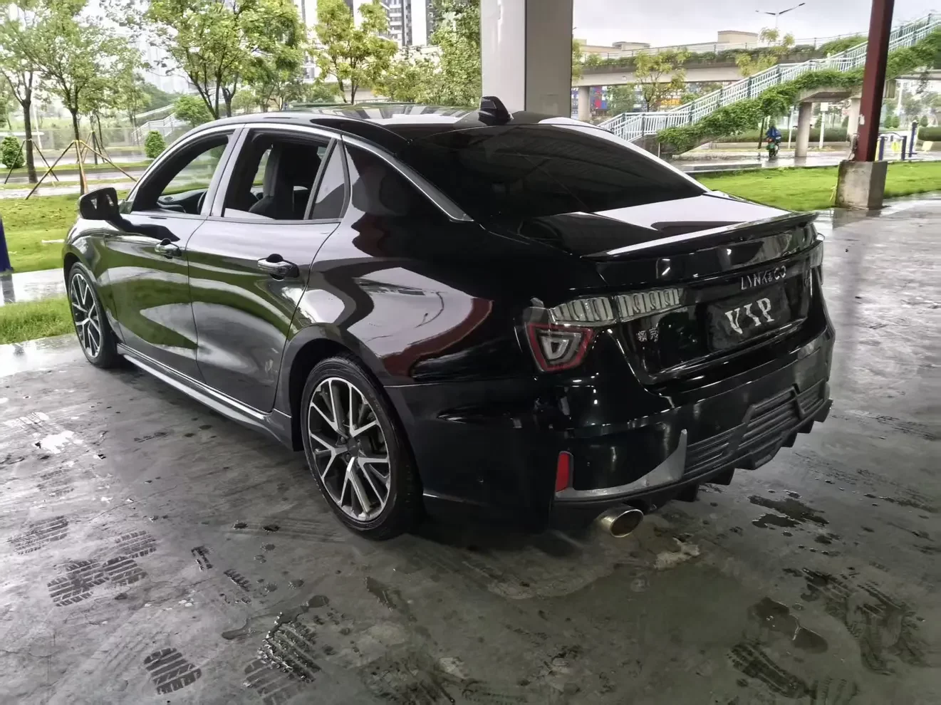 Lynk & Co 03