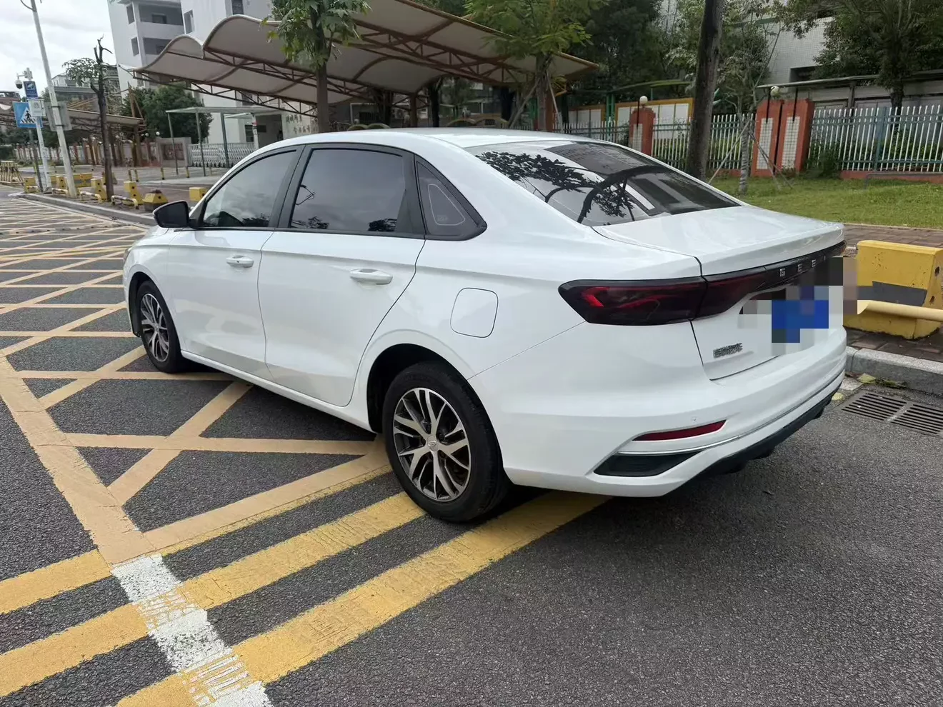 Geely Emgrand