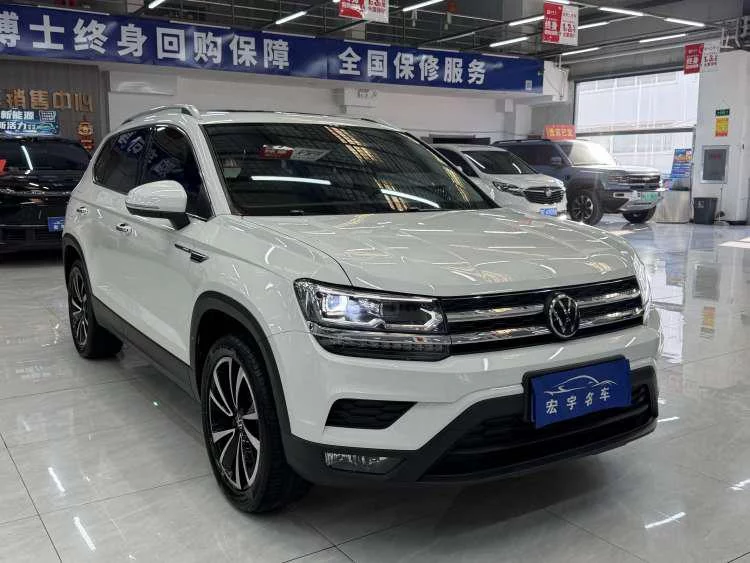 Volkswagen Tharu