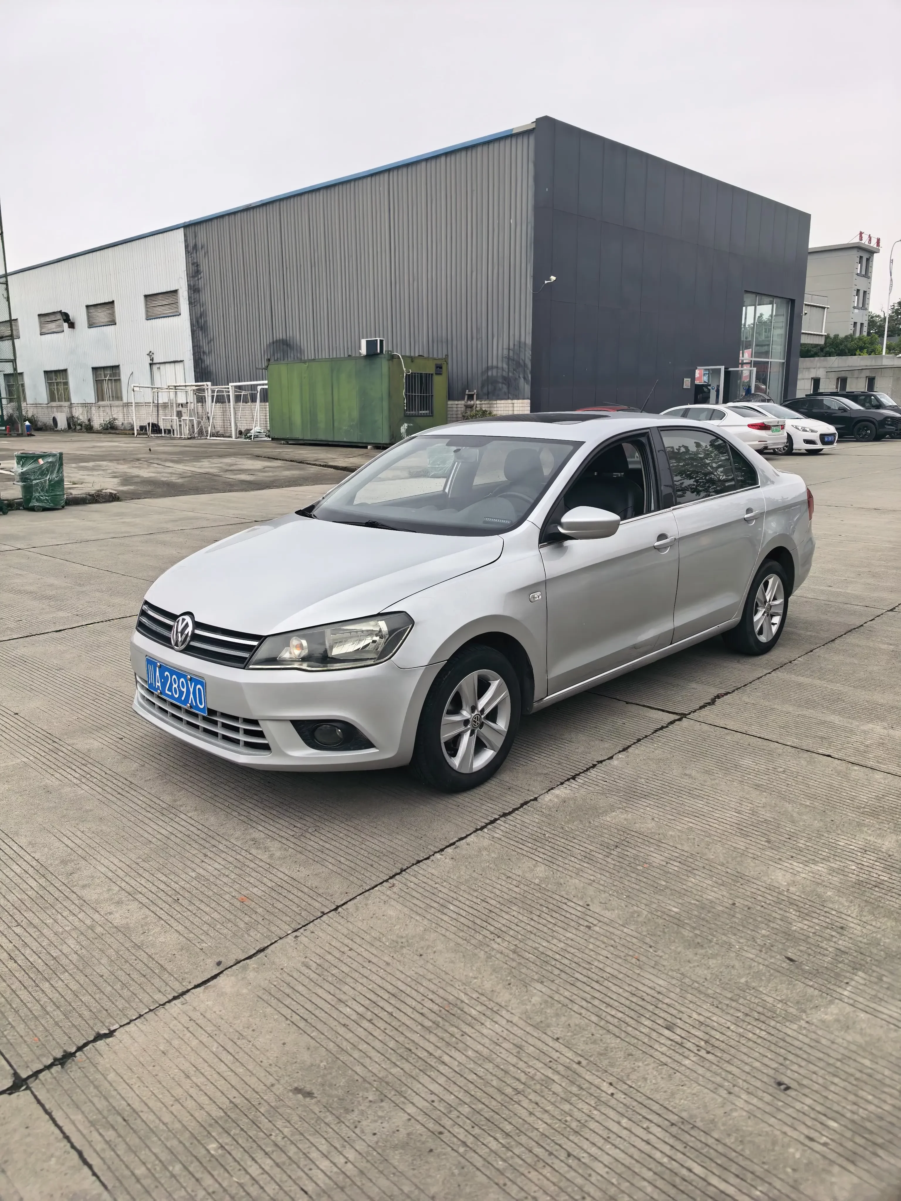 Volkswagen Jetta  из Китая